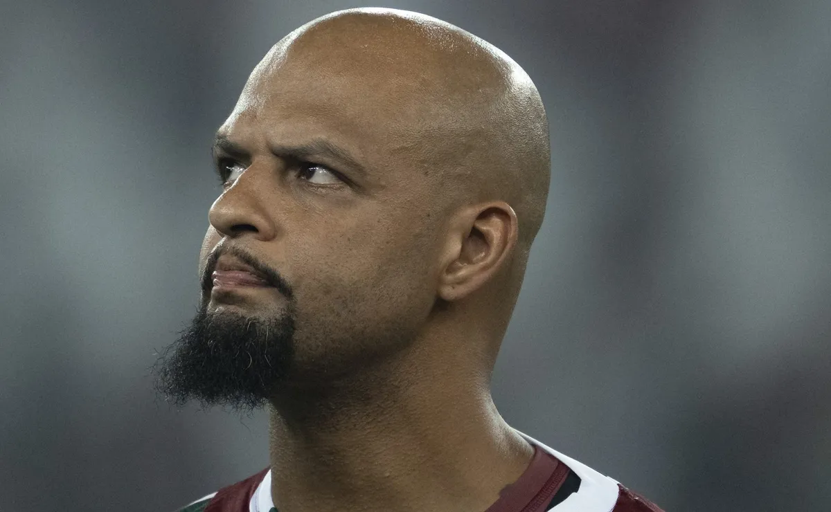 Felipe Melo analisa nova polêmica de Palmeiras e Flamengo com arbitragem: “está marcando território”