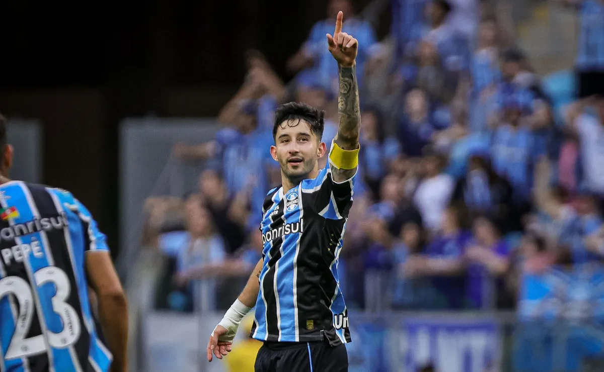 Villasanti chega aos 200 jogos e está no top 4 de estrangeiros com a camisa do Grêmio