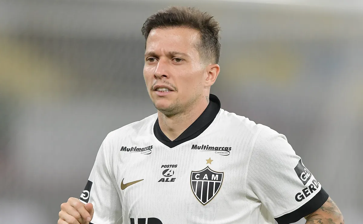 Bernard detalha tática do Atlético contra o Juventude e aborda vaias da torcida