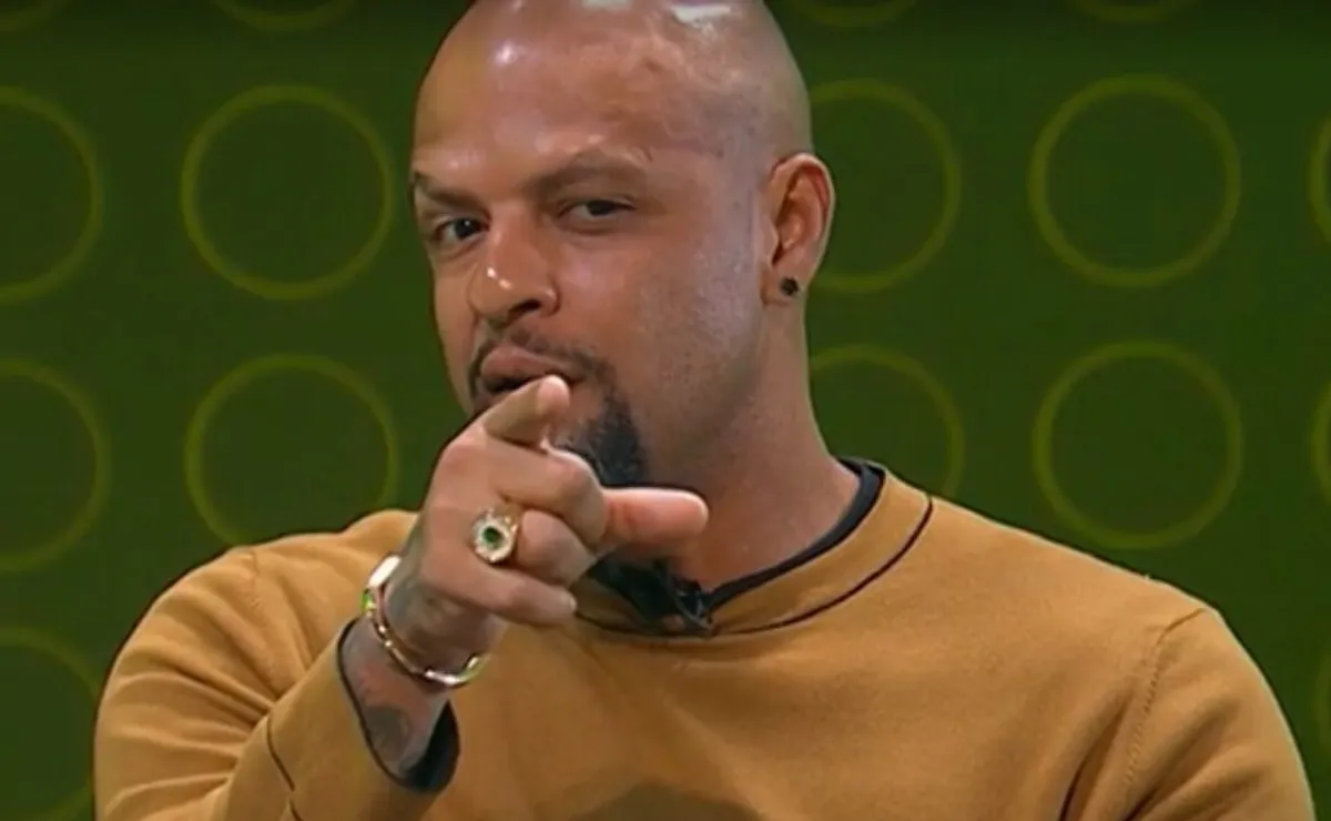 Felipe Melo opina sobre rivalidade entre Flamengo e Palmeiras: “Entendo e gosto disso”