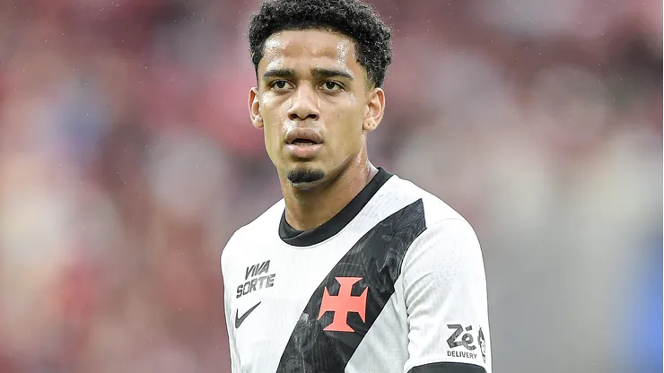 Jogador tem o futuro incerto - Foto: Thiago Ribeiro/AGIF.