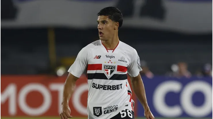 Nicolas em ação no São Paulo - Foto: Rubens Chiri/São Paulo FC