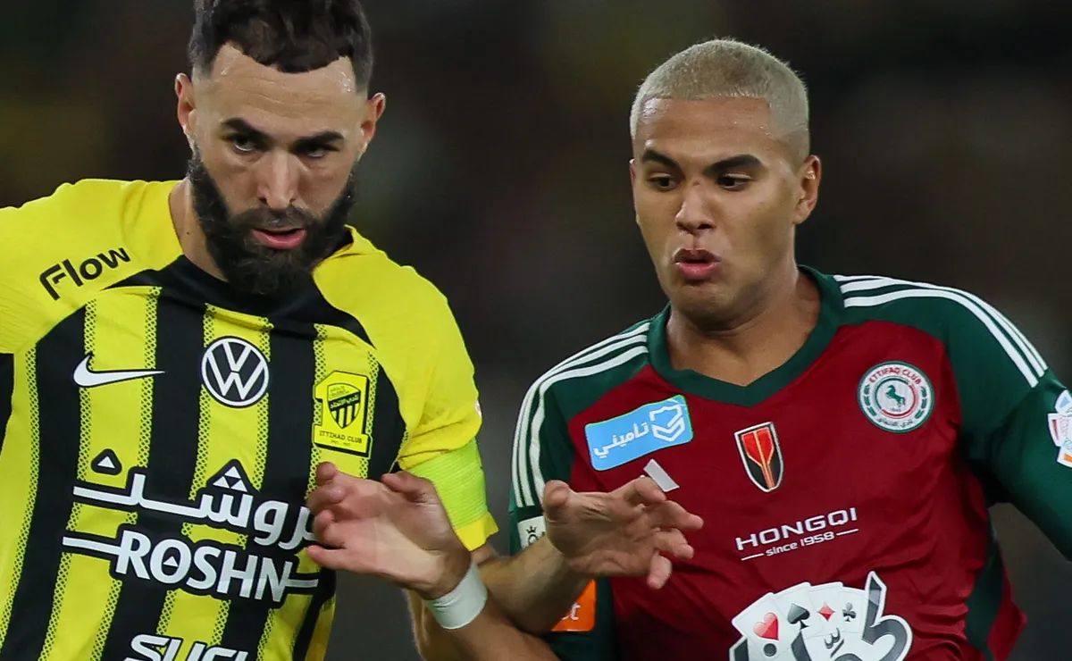 Pedrinho BH diz “sim” e Cruzeiro avança em contratação de João Costa, do Al-Ettifaq
