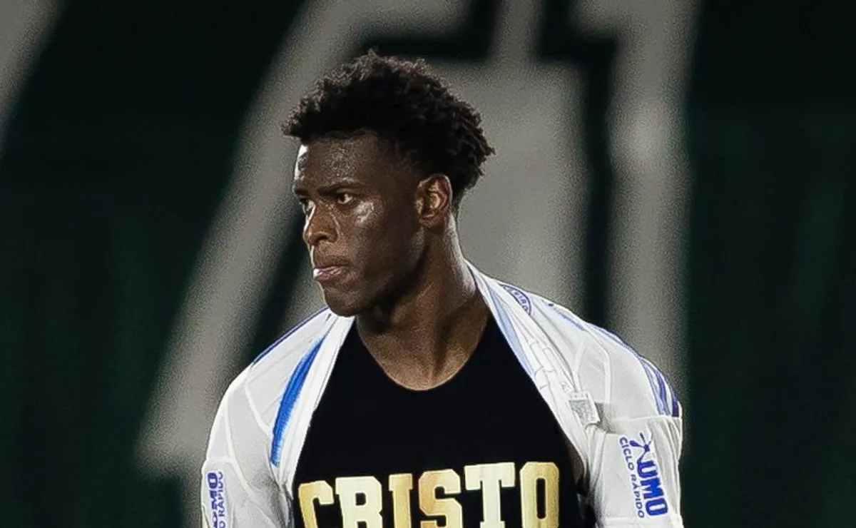Cruzeiro exige R$ 120 milhões para vender Jonathan Jesus e Benfica desiste de contratação