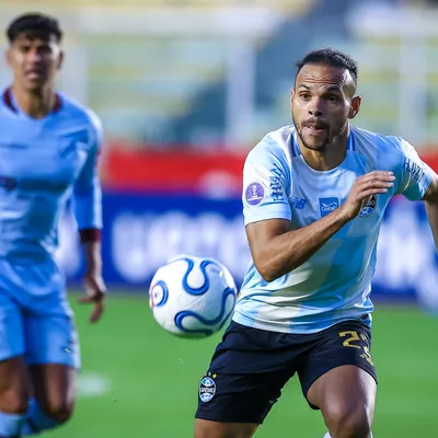 Conmebol abre três processos contra o Grêmio