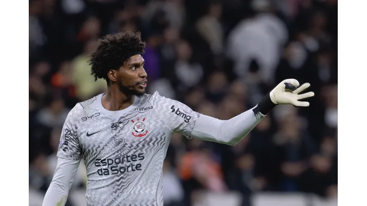 SP - SAO PAULO - 30/07/2026 - BRASILEIRO A 2026, CORINTHIANS X ATHLETICO-PR - Hugo Souza goleiro do Corinthians durante partida contra o Athletico-PR no estadio Arena Corinthians pelo campeonato Brasileiro A 2026. Foto: Ettore Chiereguini/AGIF