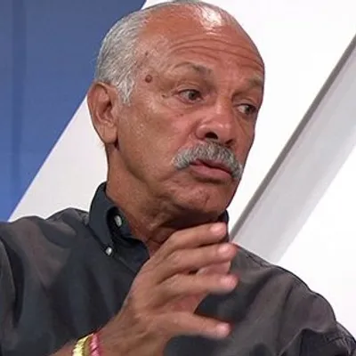Maestro Júnior critica José Boto por contratações no Flamengo