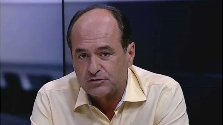 Simon é um ex-árbitro e atual comentarista de arbitragem nos canais ESPN. Foto: Reprodução/Fox Sports