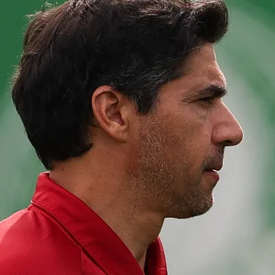 Abel roda elenco e altera todos os setores do Palmeiras