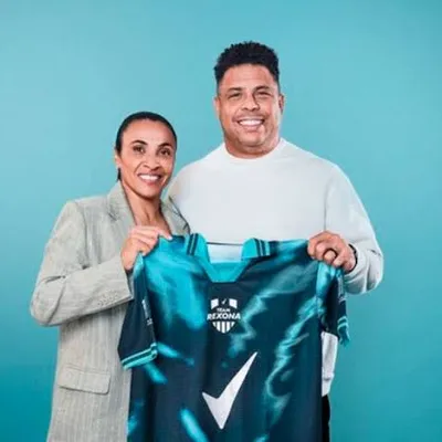 Marta e Ronaldo protagonizam campanha para a Copa do Mundo Feminina de 2027