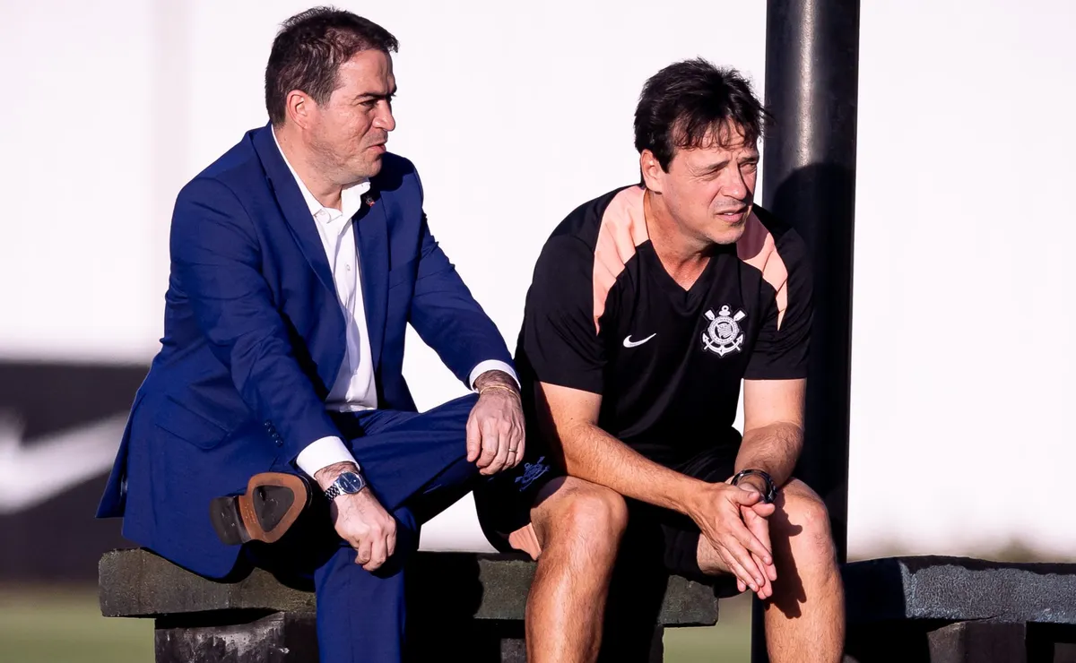 Paz e Diniz operam reviravolta nos bastidores para manter Memphis no Corinthians