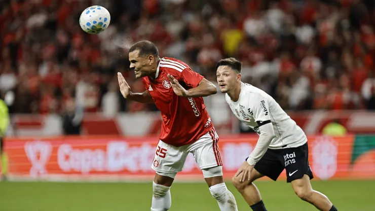 Corinthians x Internacional. Foto: Roberto Vinicius/AGIF