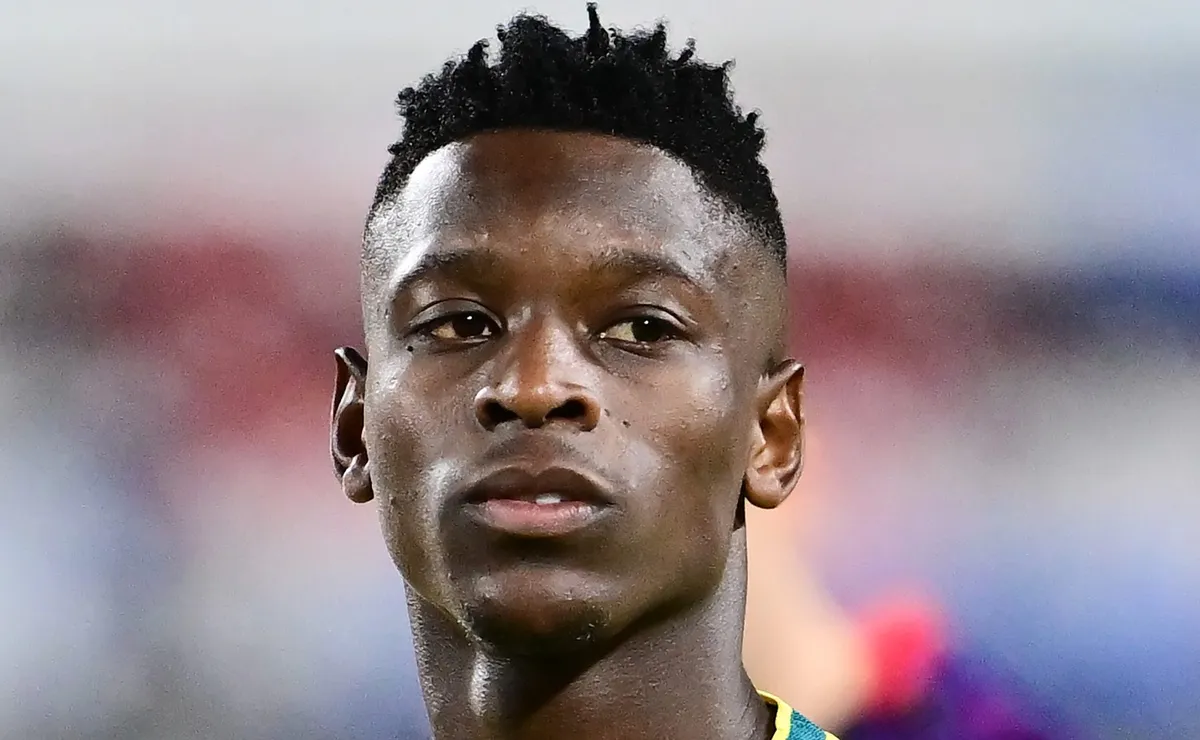 Flamengo prepara “chapéu” no Cruzeiro e vai com tudo pela contratação do atacante Luiz Henrique, do Zenit