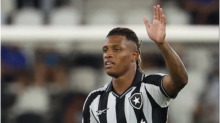 Danilo jogador do Botafogo durante partida