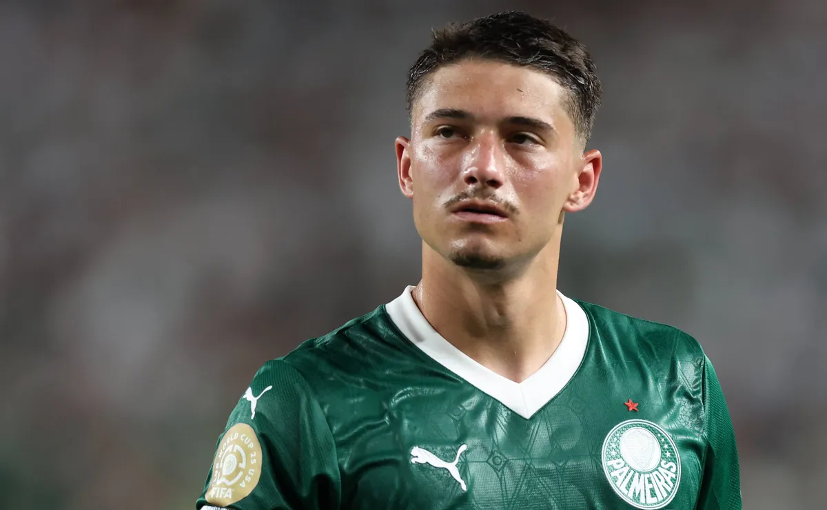 Palmeiras abre conversas por Emi Martínez, e dois clubes da MLS despontam como favoritos para negócio