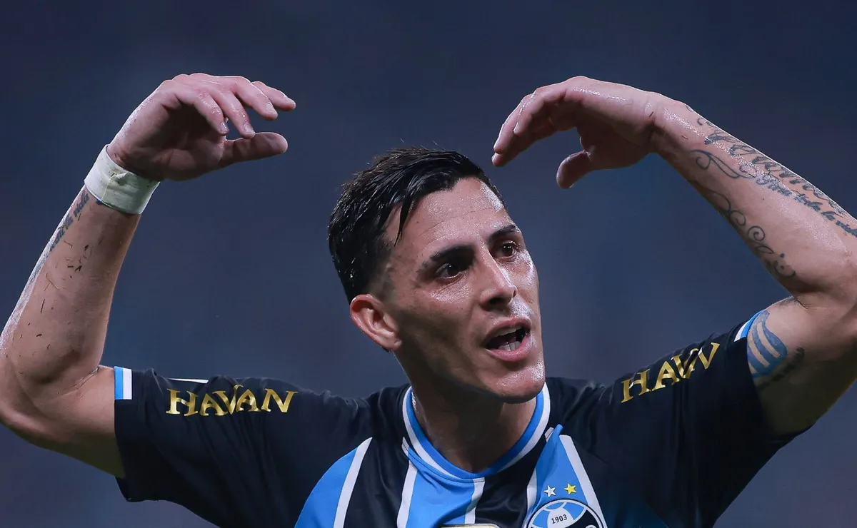Cristian Pavón marca de falta e Grêmio elimina o Mirassol pelas oitavas de final da Copa do Brasil