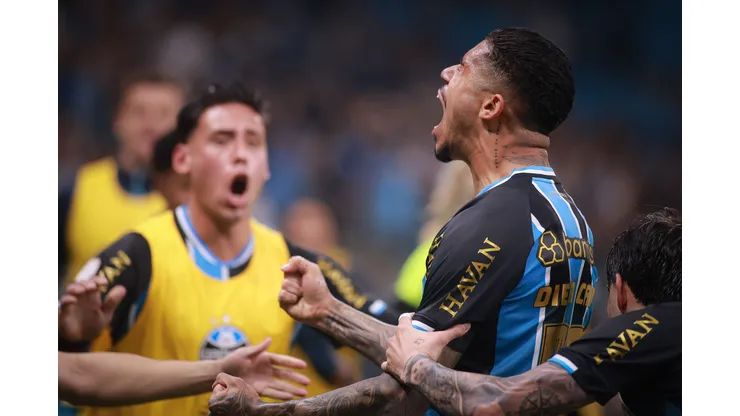 Diego Caito em campo pelo Tricolor Gaúcho.