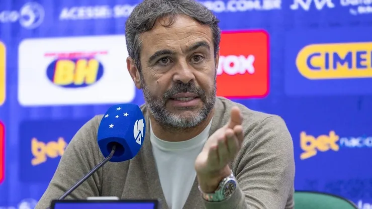 Treinador deu a sua opinião - Foto: Liamara Polli/AGIF.