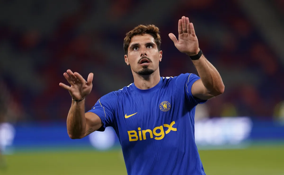 Manchester City prepara oferta milionária por Pedro Neto e pode abrir negociação com o Chelsea