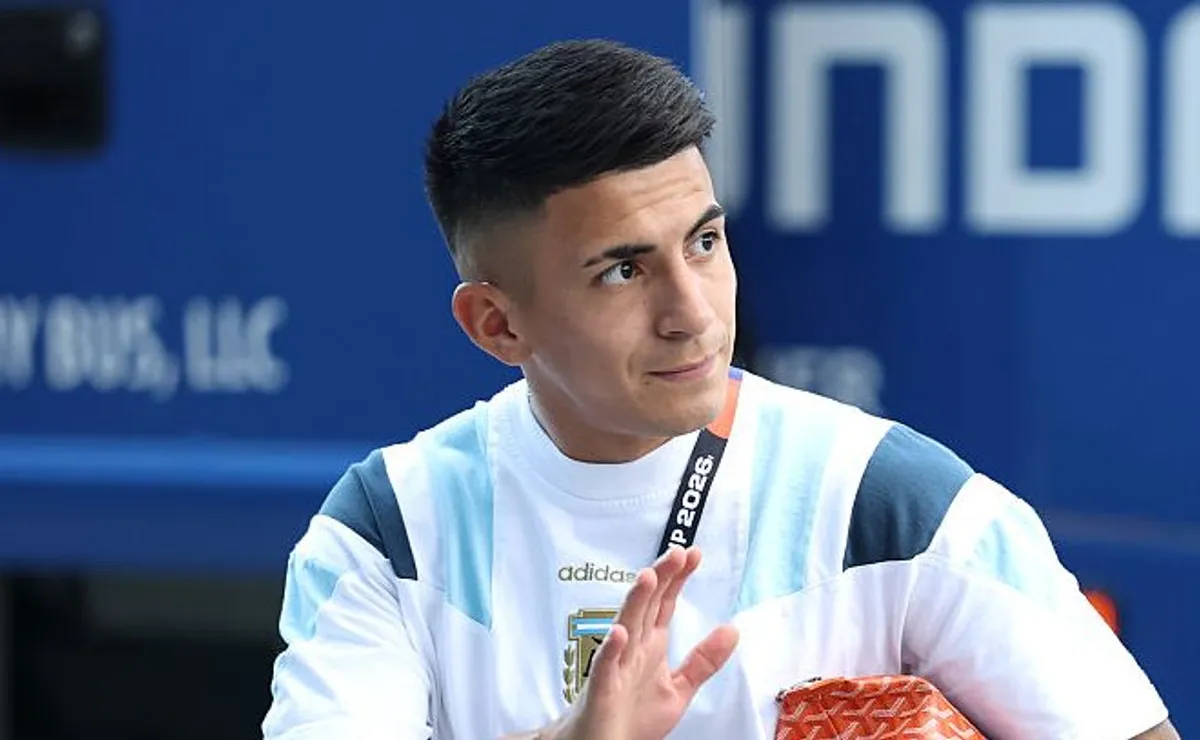 Thiago Almada recusa o Flamengo, escolhe o River Plate e salário e família pesam na decisão