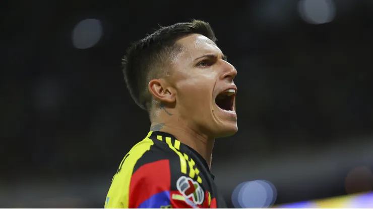 Brian Rodríguez em campo pelo América-MEX.