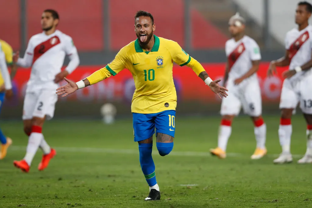 O título do Sul-Americano Sub-20 em 2011 veio após vitória sobre o Peru, adversário que Neymar enfrentou em outras ocasiões, como em 2020. Foto: Paolo Aguilar-Pool/Getty Images