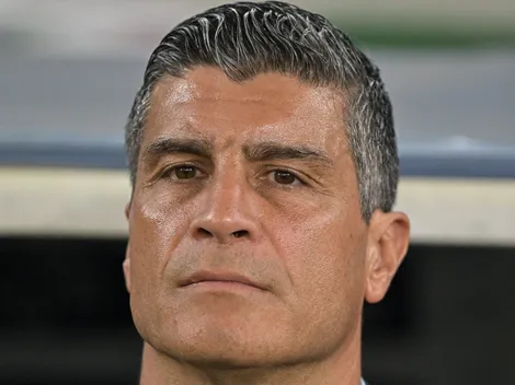 Pedro Emanuel começa a transformar o Vasco e mostra evolução