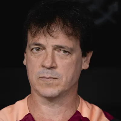 Estratégia de Diniz não dá certo e Corinthians é eliminado