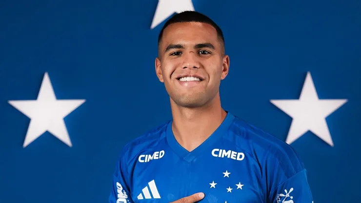 João Costa anunciado no Cruzeiro - Foto: Cruzeiro