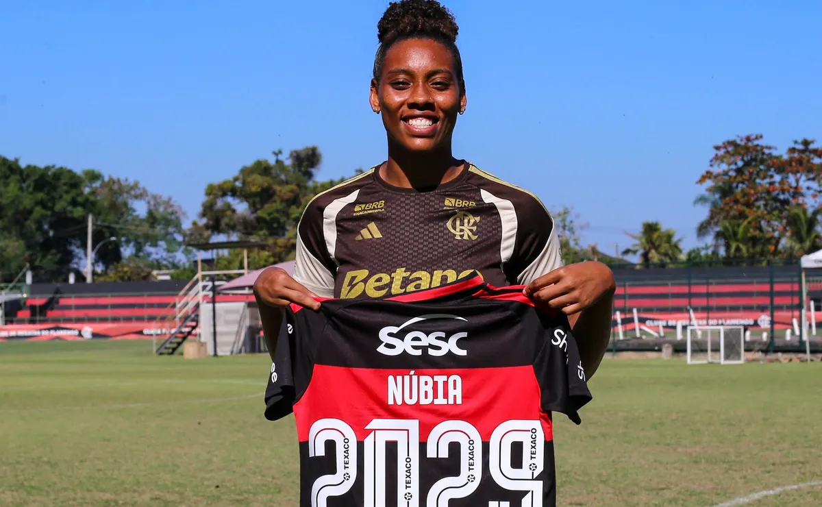 Flamengo acerta renovação de Núbia até 2029 e valoriza uma das referências do elenco feminino