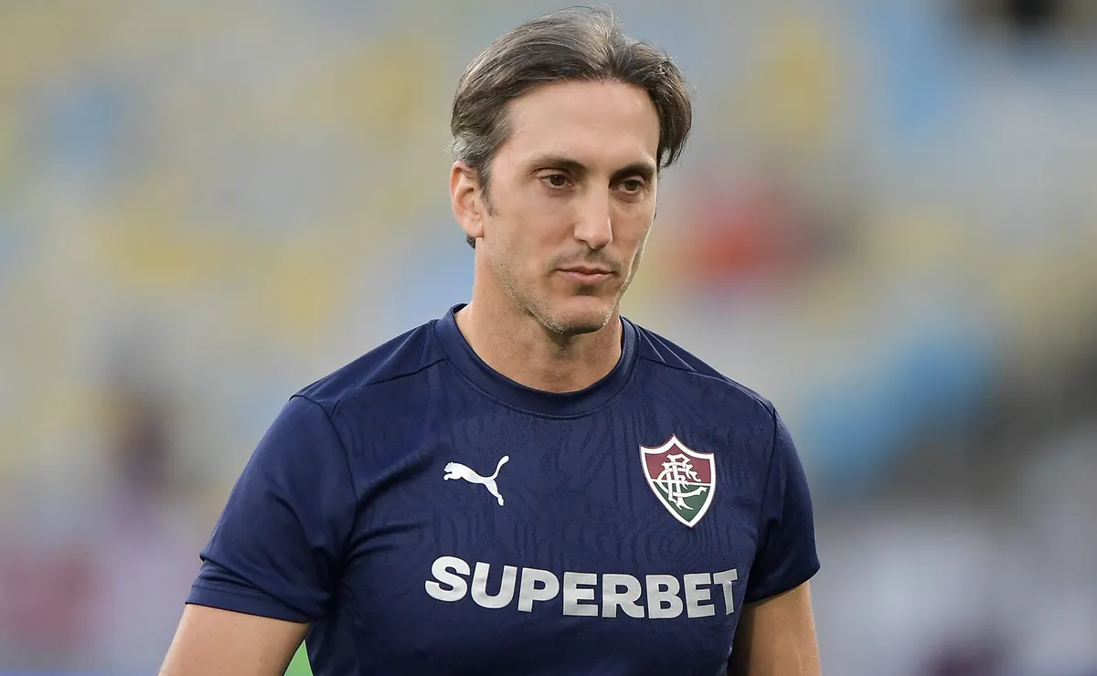 Fluminense convoca cúpula e comissão técnica para reunião após eliminação