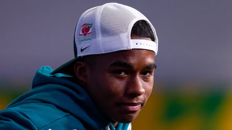 - Endrick jogador do Brasil durante em coletiva de imprensa apos treino da equipe realizada no Hotel The Ridge.