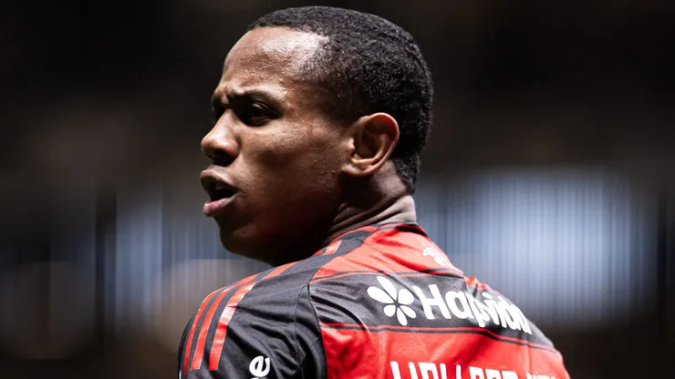 Wallace Yan segue à disposição no Flamengo.