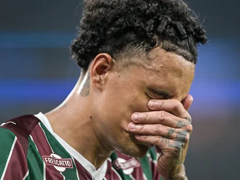 Fluminense desaba em crise após nova queda em clássico