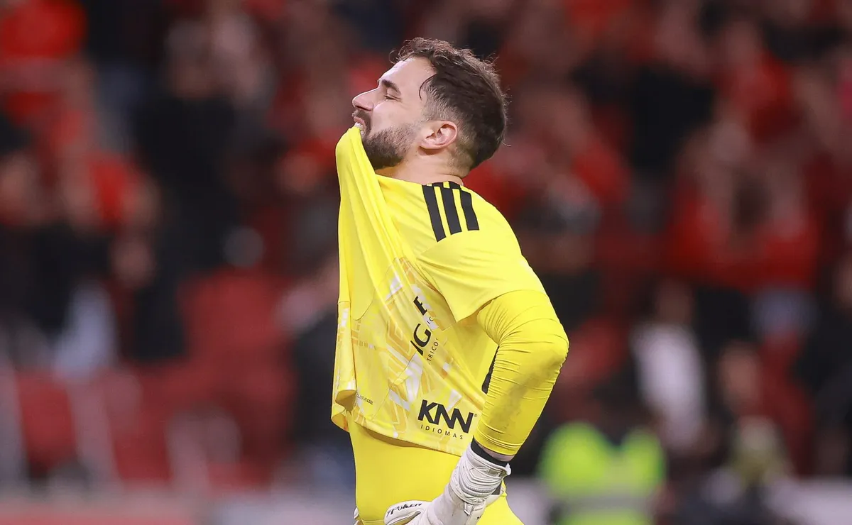 Opinião: Internacional precisa buscar um goleiro para assumir a posição com segurança em 2027