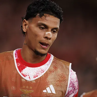 Richard Ríos entra na lista de negociáveis do Benfica por necessidade financeira