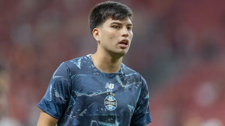 RS - PORTO ALEGRE - 11/04/2026 - BRASILEIRO A 2026, INTERNACIONAL X GREMIO - Leonel Perez jogador do Gremio durante partida contra o Internacional no estadio Beira-Rio pelo campeonato Brasileiro A 2026. Foto: Liamara Polli/AGIF
