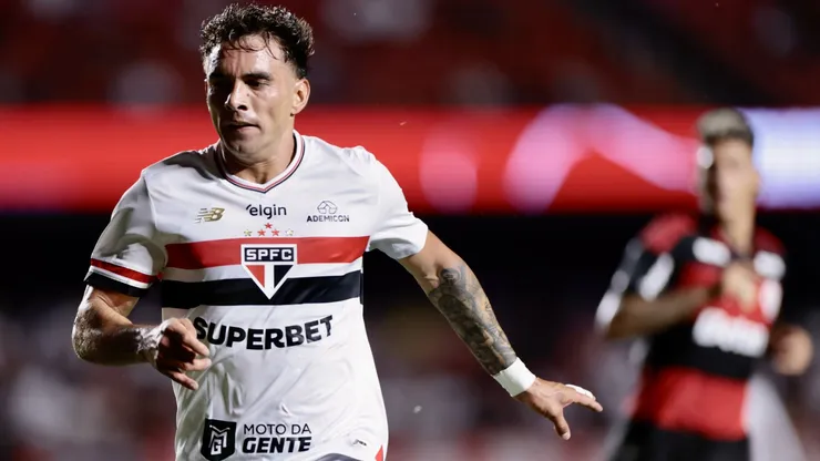 Racing abre conversas com o São Paulo e mira contratação de Enzo Díaz para a temporada- Foto Marcello ZambranaAGIF