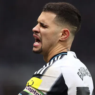 Diretor do Newcastle diz que não queria vender Bruno