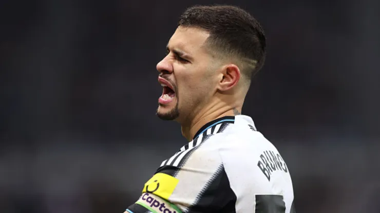 Diretor do Newcastle revela que não queria vender Bruno Guimarães ao Arsenal - Foto Stu ForsterGetty Images