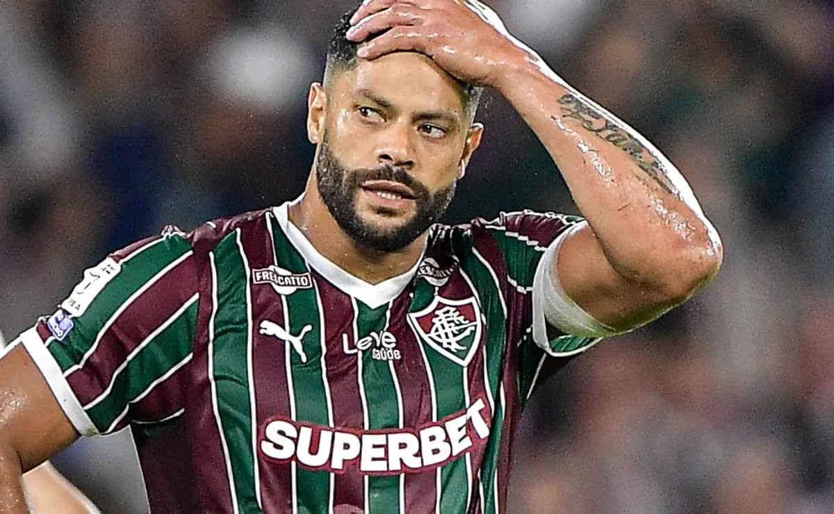 Zubeldía testa novas mudanças no Fluminense e Hulk disputa vaga no ataque com Germán Cano