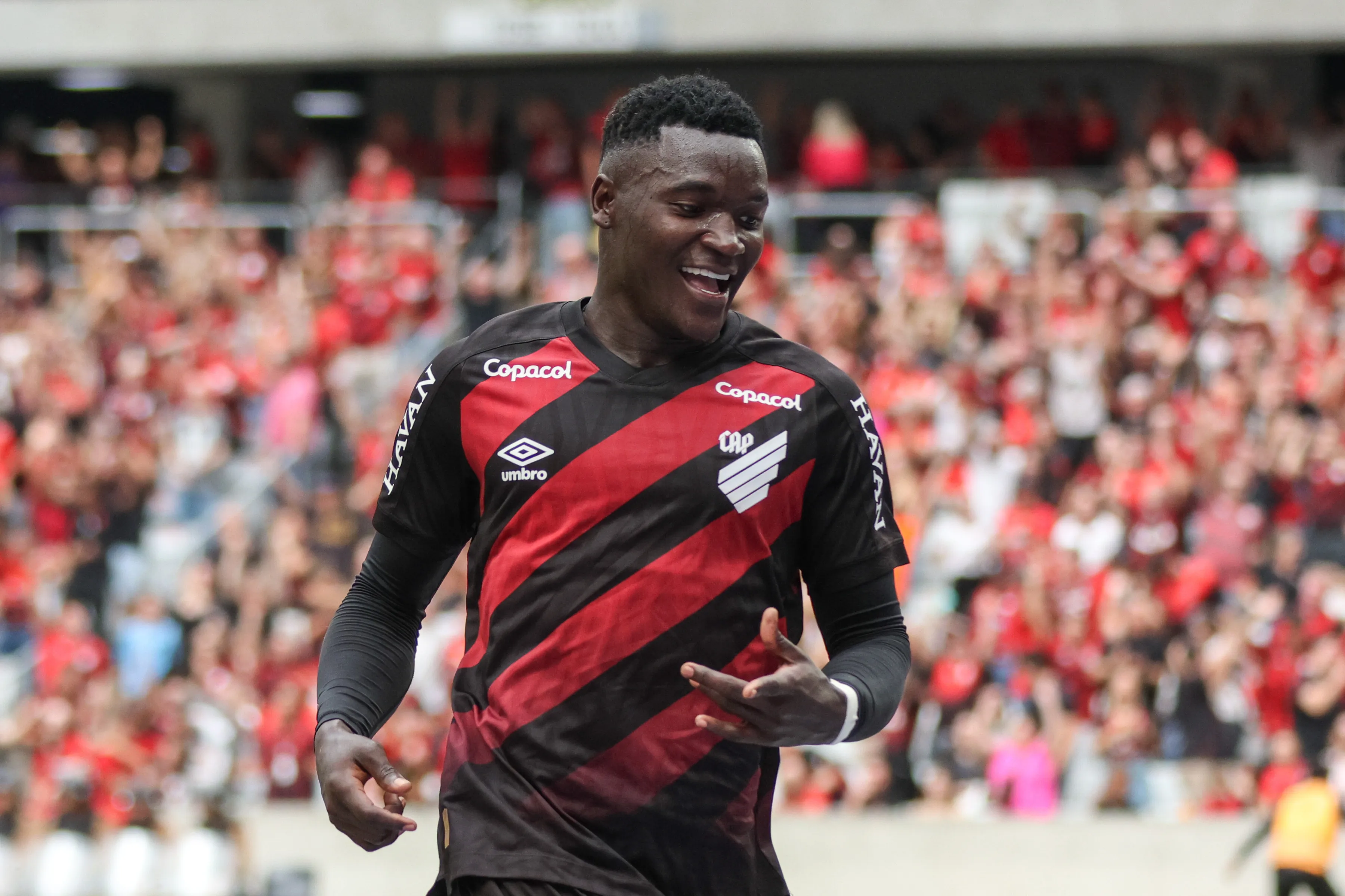 Kevin Viveros. Foto: Robson Mafra/AGIF
