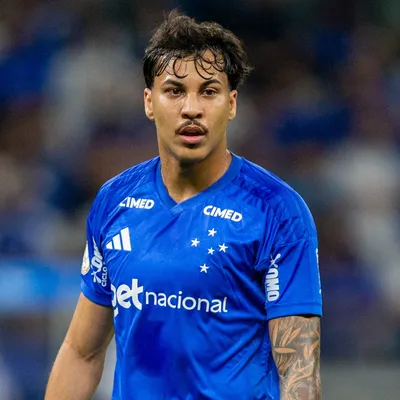 Kaio Jorge pede desculpas a Ruan Tressoldi após lance polêmico no clássico