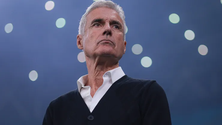 Luís Castro não conseguiu fazer o Grêmio vencer.