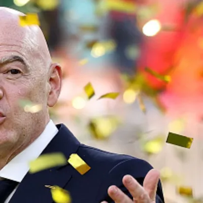 Fifa fecha fileiras com Infantino em meio à crise