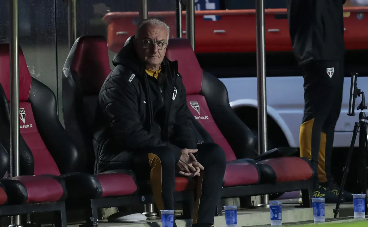 Dorival Júnior vê erros se repetirem e admite preocupação no São Paulo