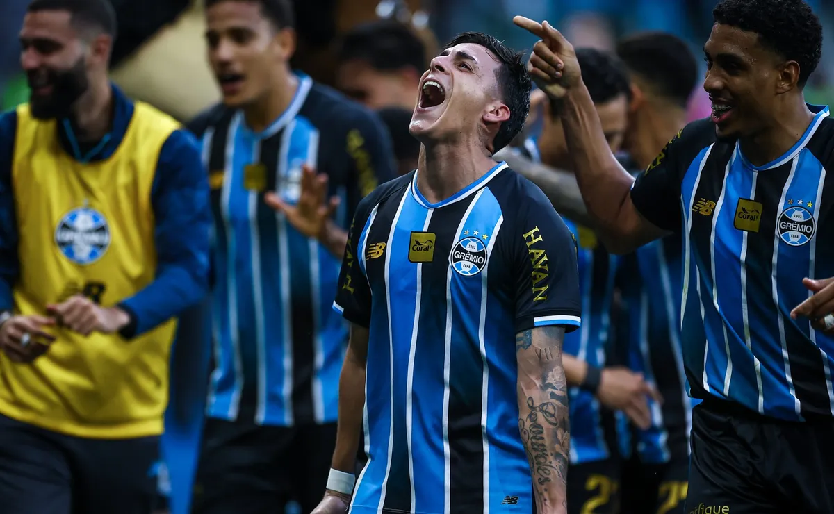 Grêmio reverte placar e respira aliviado após virada sobre São Paulo na Arena