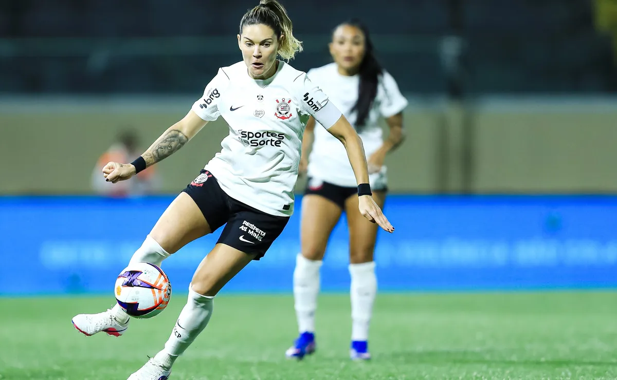 Corinthians nunca perdeu três clássicos seguidos no futebol feminino e tenta manter tabu diante do Santos