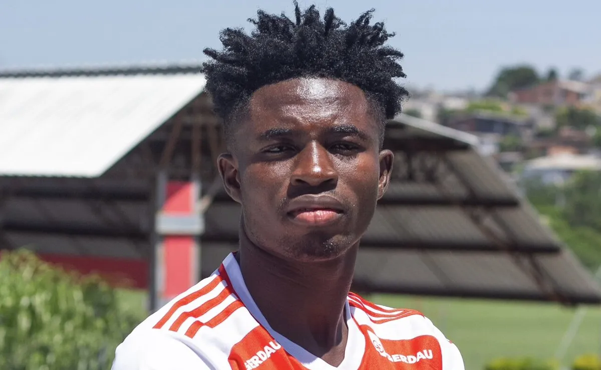 Grêmio avança por Denis Marfo, mas negociação com ganês ainda está longe de acordo