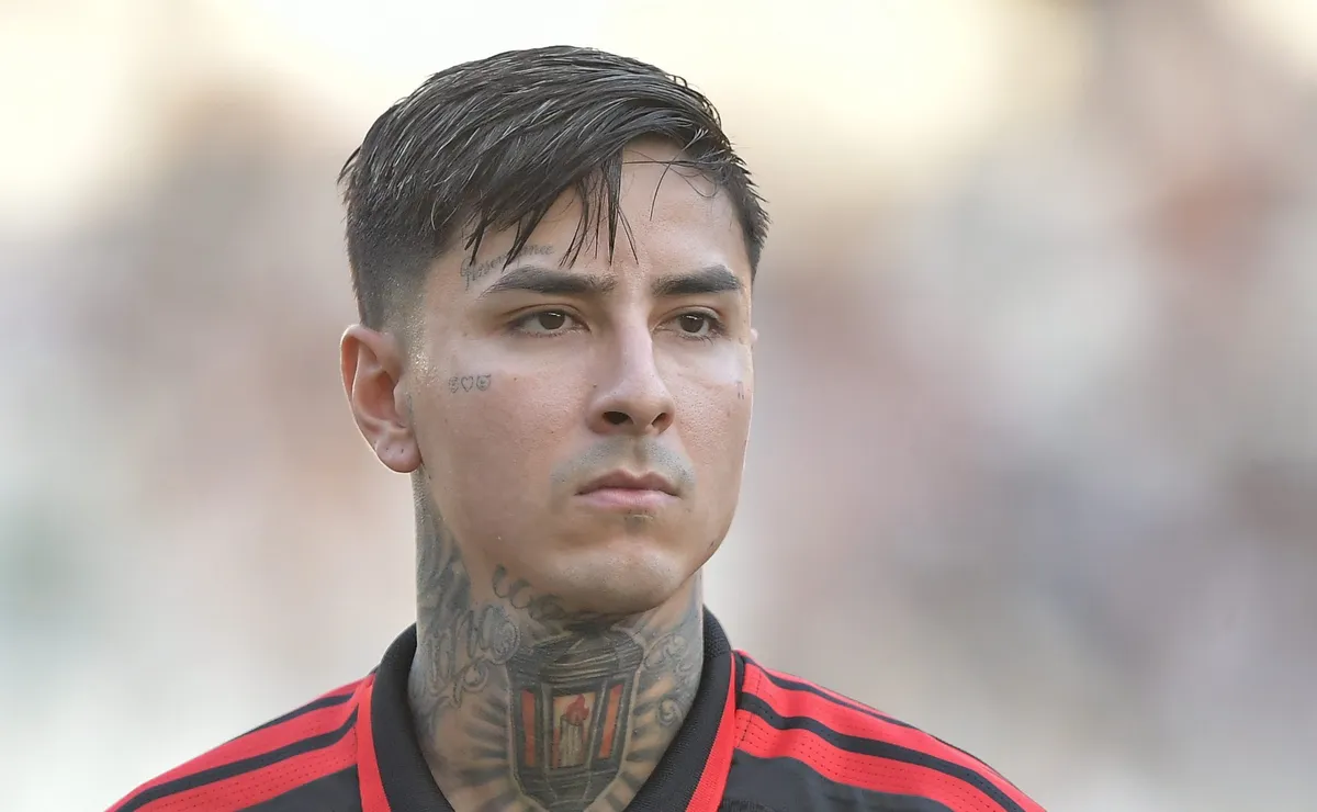 Destaque contra o Vitória, Pulgar condiciona permanência no Flamengo a aumento salarial